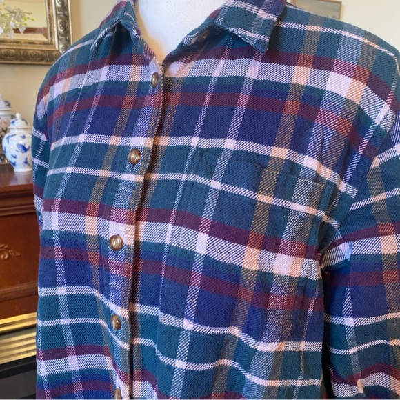 LL Bean • Women’s Medium P • Organic Cotton Flannel Shirt • Plaid Button Front - Picture 2 of 7